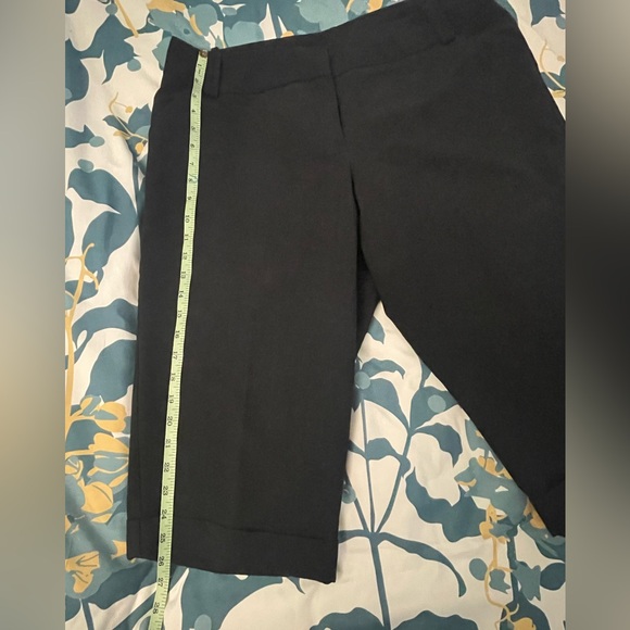Worthington Petite Modern Fit Knee Length Black Shorts Size 16P - Picture 6 of 8